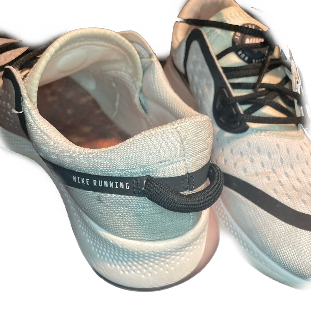 Nike Running Shoes - Picture 3 of 5